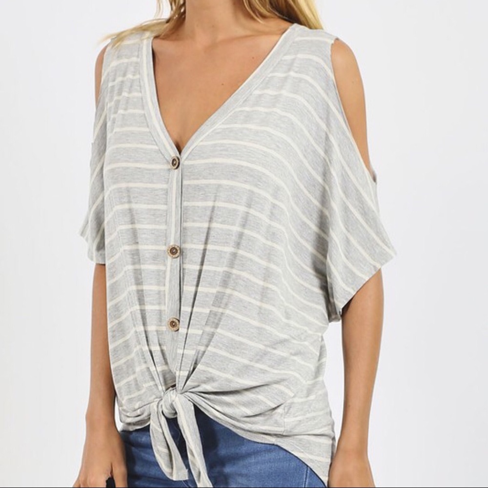 CLEARANCE-NO OFFERS PLEASE‼️Cold Shoulder Tie Top - Picture 2 of 4